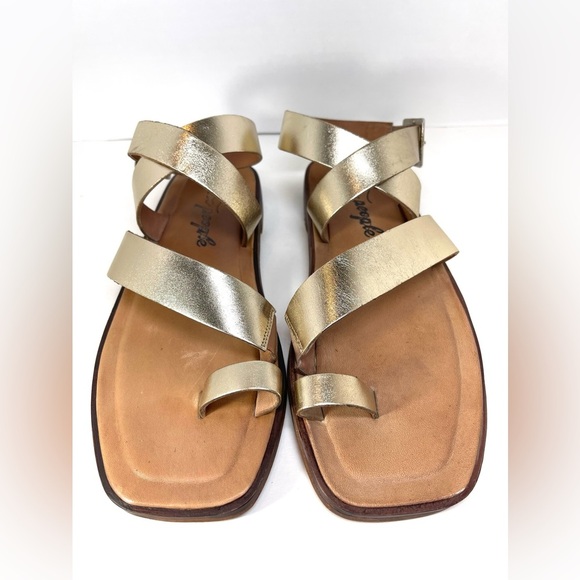NWT FREE PEOPLE Women’s Gold Romeo Wrap Sandals Size 7.5M EU 38.5 - Picture 2 of 6